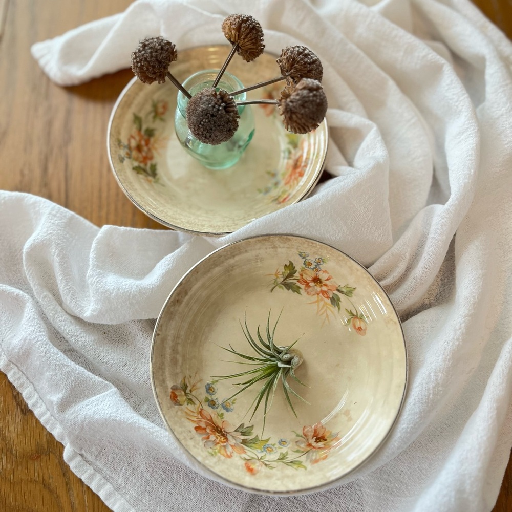 Vintage Leigh Potters The Aristocrat small floral bowls